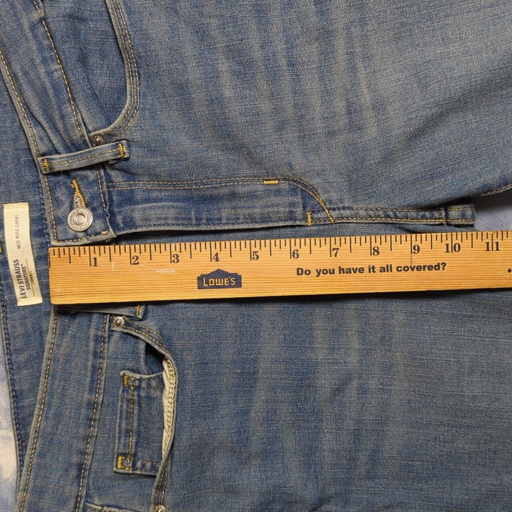 Levi Strauss Signature Classic Mid Rise Capri Size 4 - Picture 11 of 11
